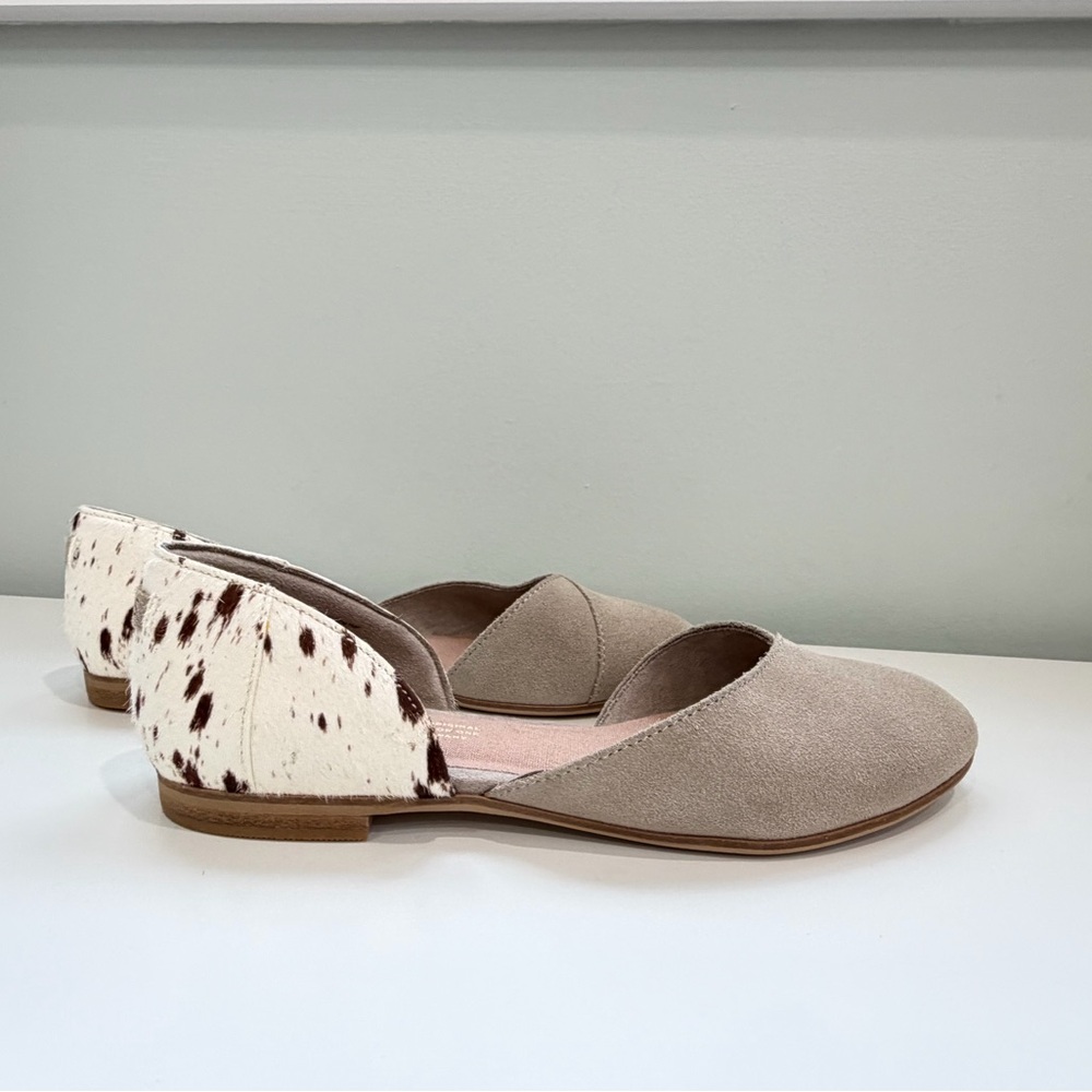 Toms Women’s‎ 7 Boho Western Chic Cowhide Flats Neutral Farmhouse Slip On Shoes